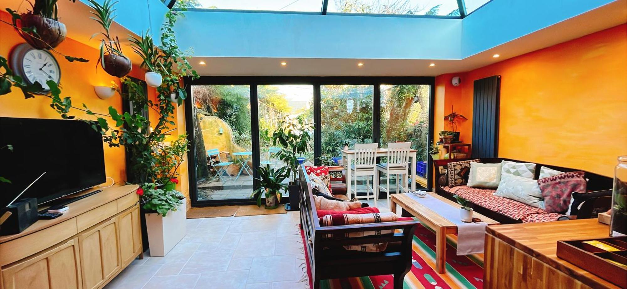 Funky Urban Jungle Acomodação com café da manhã Cardiff Exterior foto
